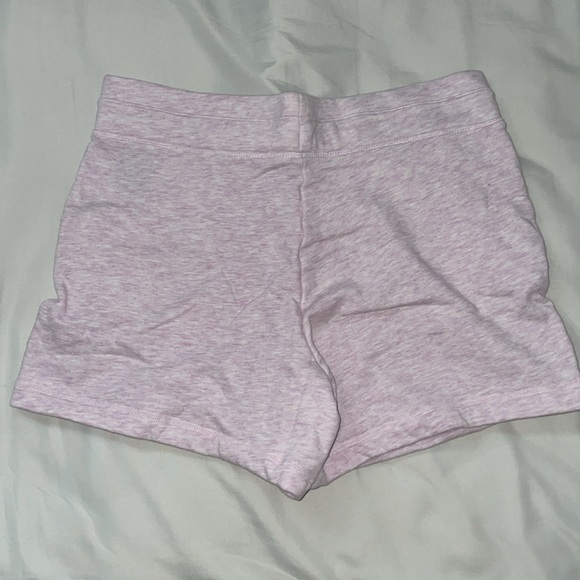 32 cool sweat shorts S pink color way. - Picture 2 of 3